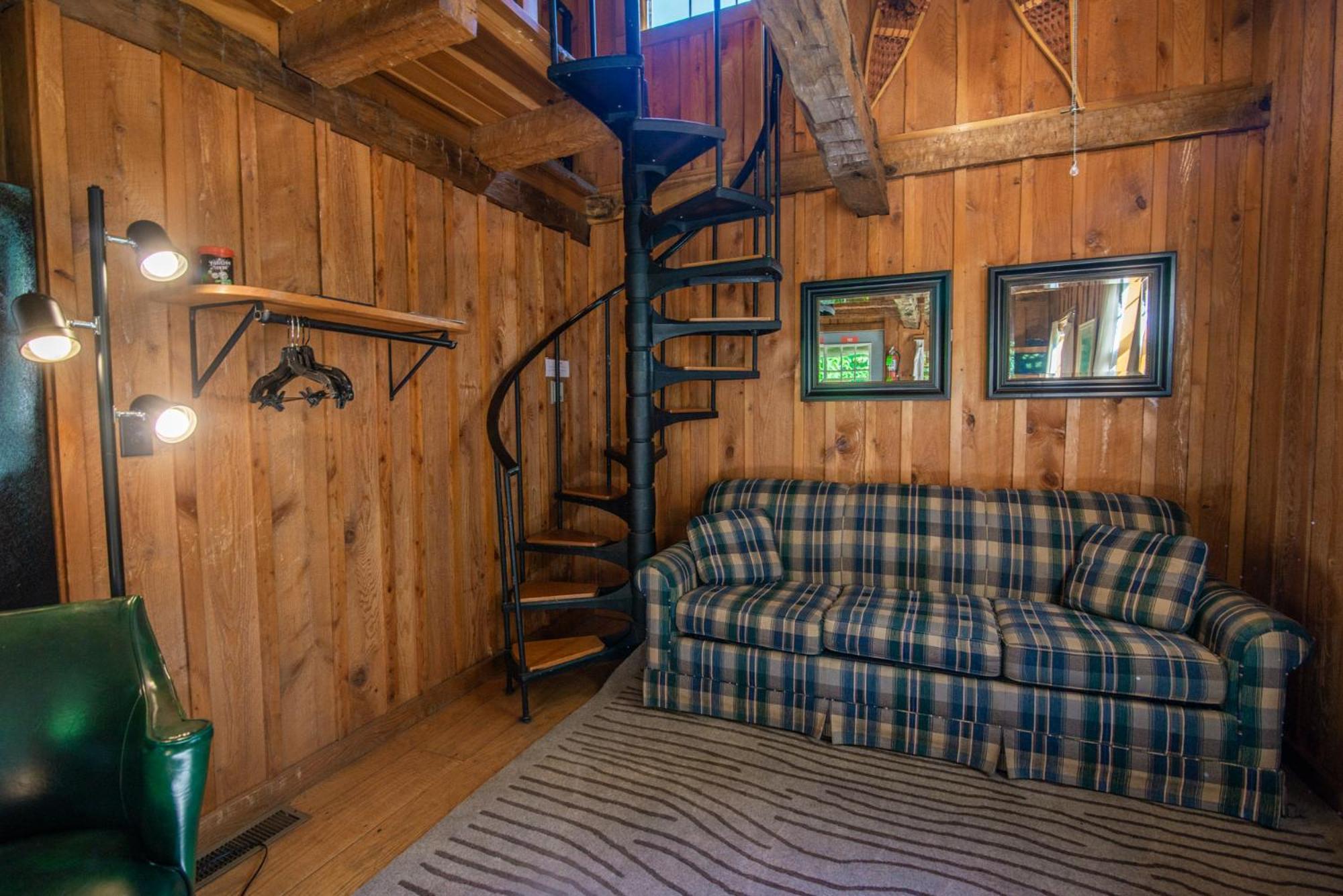 Moore House Inn & Cabins Marlinton Room photo