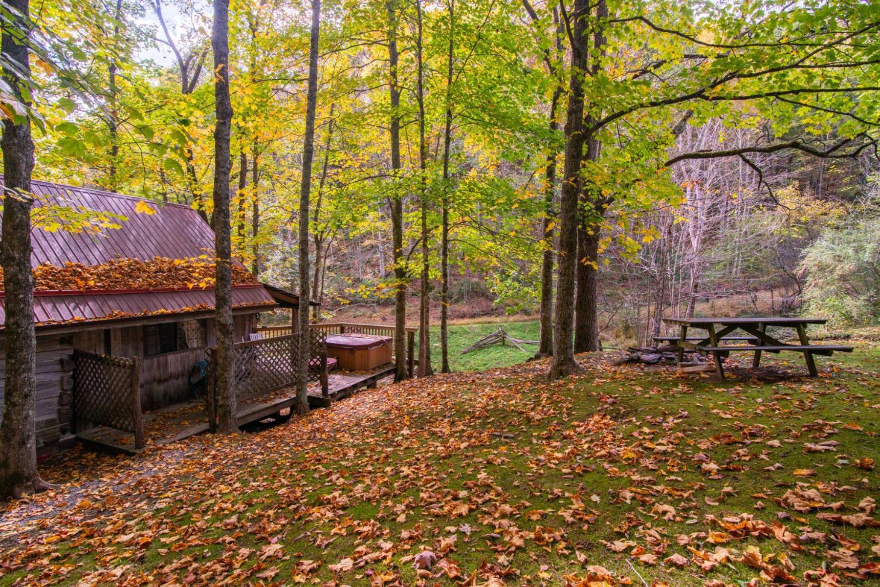 Moore House Inn & Cabins Marlinton Exterior photo